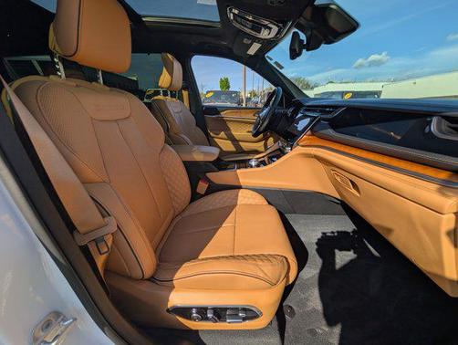 2022 Jeep Grand Cherokee L Summit Reserve