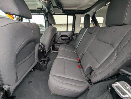 2022 Jeep Wrangler Willys