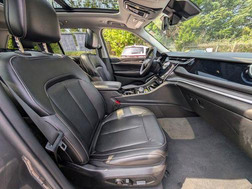 2022 Jeep Grand Cherokee 4xe Base