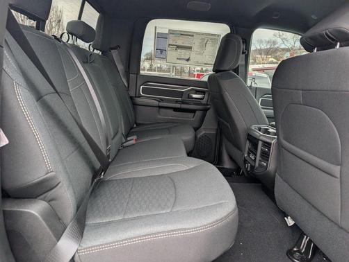 2026 RAM 2500 Big Horn Crew Cab 4x4 6'4' Box