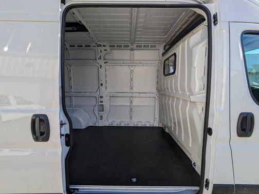 2025 RAM ProMaster 2500 Tradesman