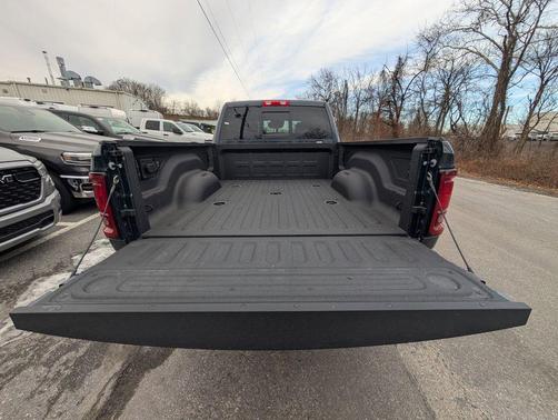 2026 RAM 2500 Tradesman Crew Cab 4x4 6'4' Box