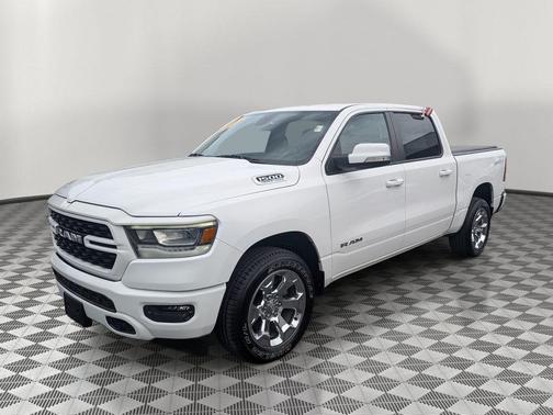 Bright White Clearcoat 2022 RAM 1500 Big Horn/Lone Star