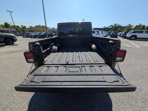 2025 Jeep Gladiator Sport S