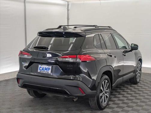 2022 Toyota Corolla Cross XLE