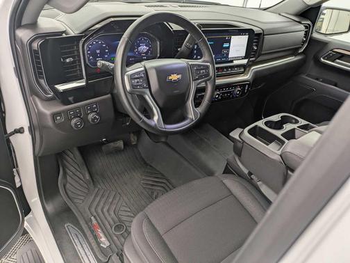 Summit White 2024 Chevrolet Silverado 1500 LT