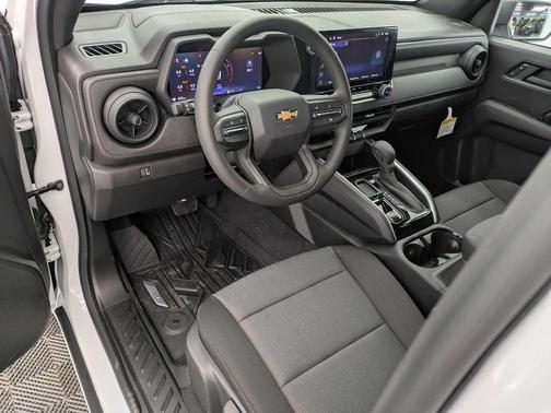 2025 Chevrolet Colorado WT
