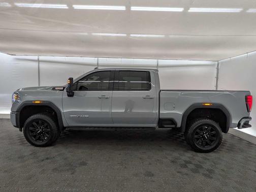 2025 GMC Sierra 3500 AT4