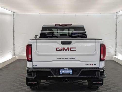 2025 GMC Sierra 1500 AT4X