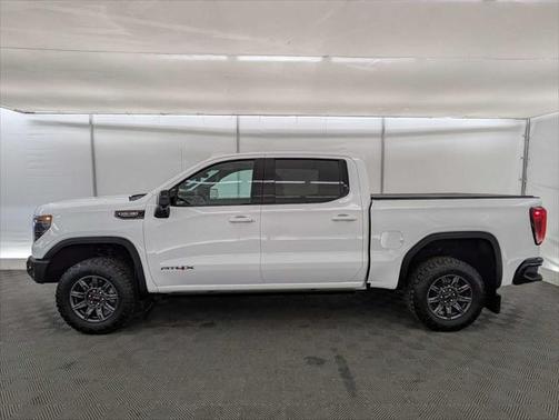 2025 GMC Sierra 1500 AT4X