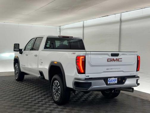 2025 GMC Sierra 3500 SLT