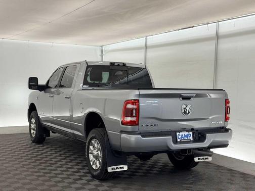 2023 RAM 2500 Laramie Crew Cab 4x4 6'4' Box