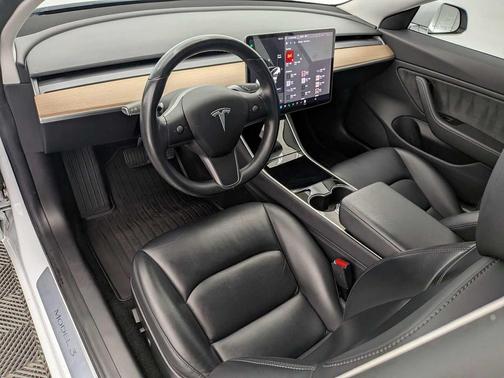 2019 Tesla Model 3 Standard Range