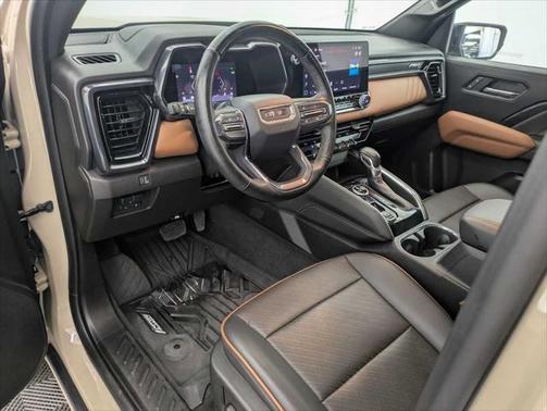 2023 GMC Canyon Base
