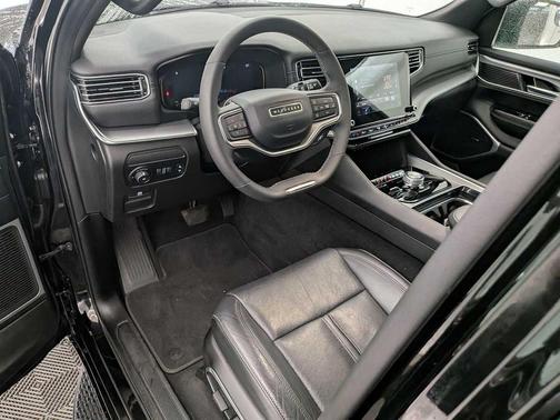 2024 Jeep Wagoneer Series II Carbide