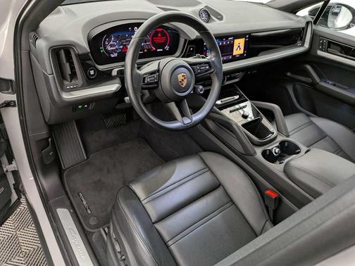 2024 Porsche Cayenne Cayenne