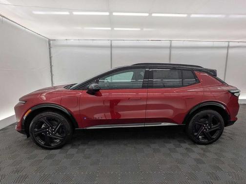 Radiant Red Tintcoat 2026 Chevrolet Equinox EV RS