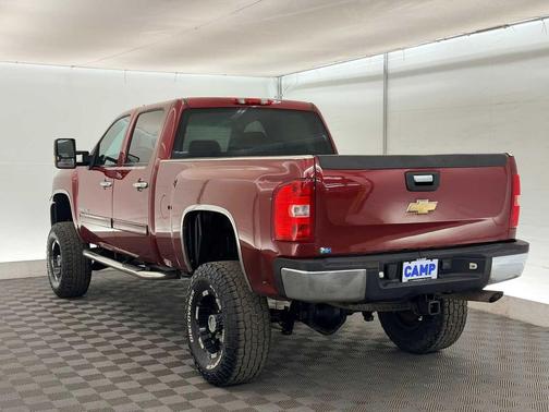 2009 Chevrolet Silverado 2500 LT Crew Cab