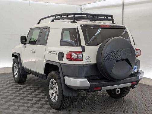 2014 Toyota FJ Cruiser Base