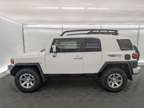 2014 Toyota FJ Cruiser Base