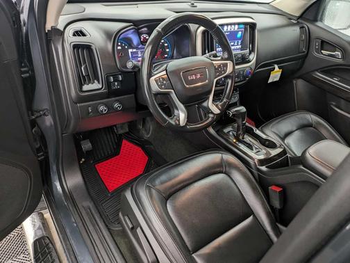 2017 GMC Canyon SLT