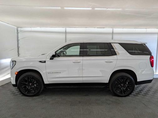 2023 GMC Yukon SLE