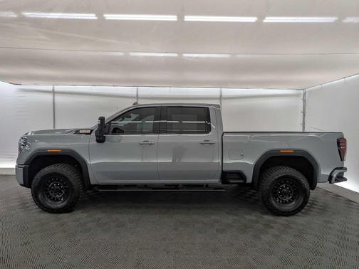 2025 GMC Sierra 2500 AT4