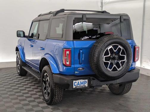 2024 Ford Bronco Outer Banks