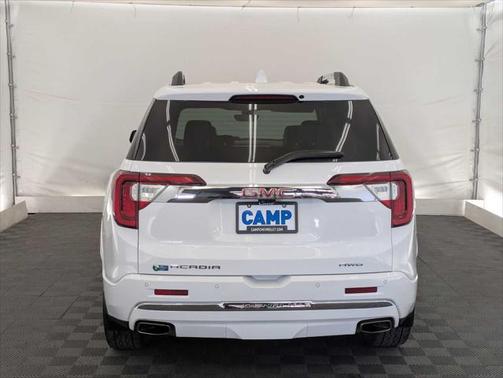 2022 GMC Acadia Denali