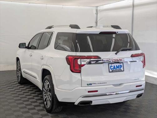 2022 GMC Acadia Denali