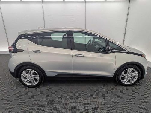 2022 Chevrolet Bolt EV FWD 1LT