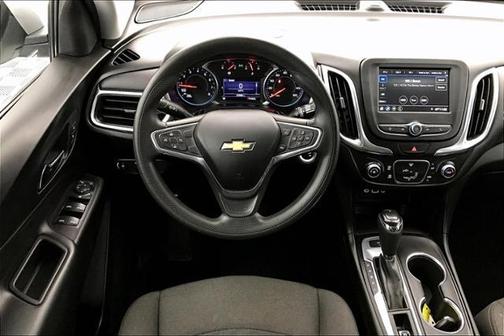 Silver Ice Metallic 2019 Chevrolet Equinox 1LT