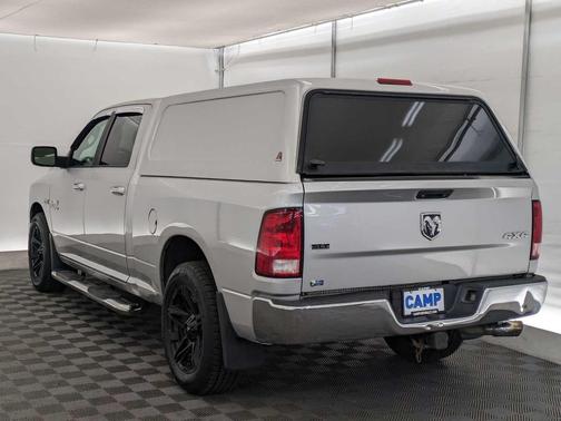 2015 RAM 1500 SLT