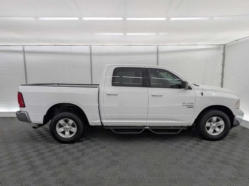 Bright White Clearcoat 2021 RAM 1500 Classic SLT