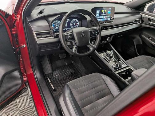 2023 Mitsubishi Outlander SE Black Edition S-AWC