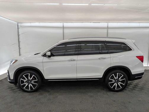 2021 Honda Pilot Touring 8-Passenger