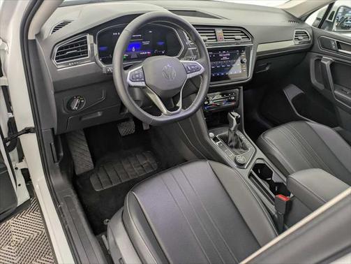 2024 Volkswagen Tiguan 2.0T SE 4MOTION
