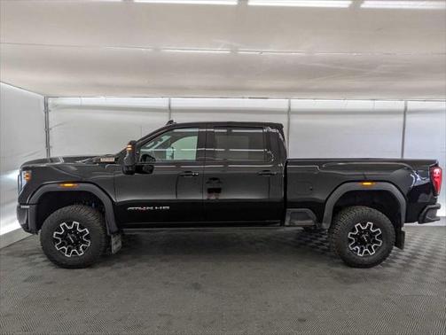 2024 GMC Sierra 2500 AT4