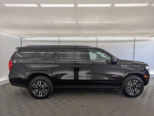2024 GMC Yukon XL 4WD AT4