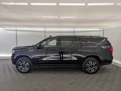 2024 GMC Yukon XL 4WD AT4