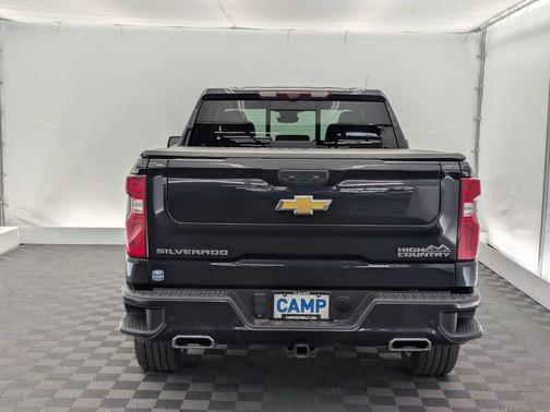 Dark Ash Metallic 2022 Chevrolet Silverado 1500 High Country