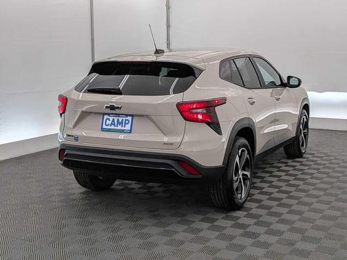White Sands 2026 Chevrolet Trax FWD 1RS