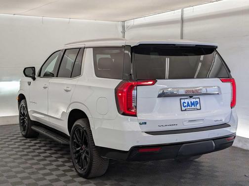 2023 GMC Yukon SLE