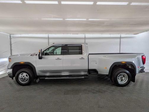 2023 GMC Sierra 3500 SLT
