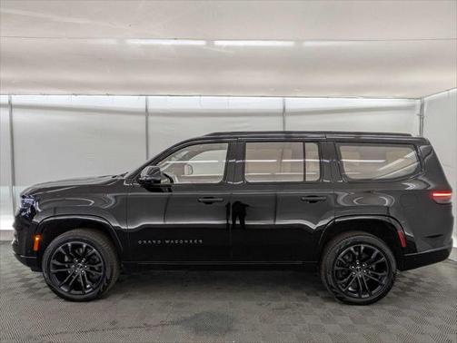 2023 Jeep Grand Wagoneer Series III Obsidian