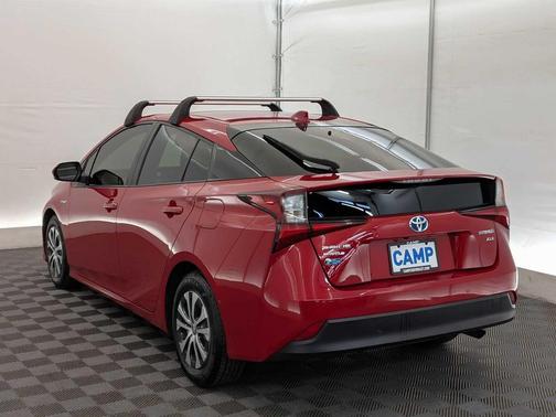2021 Toyota Prius XLE