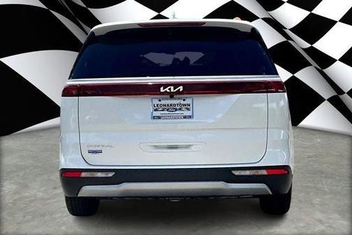2023 Kia Carnival LX