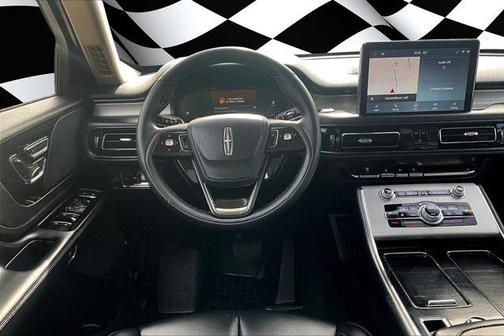 2022 Lincoln Aviator Standard AWD