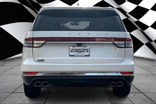 2022 Lincoln Aviator Standard AWD