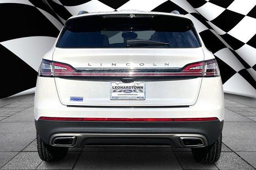 2022 Lincoln Nautilus Reserve